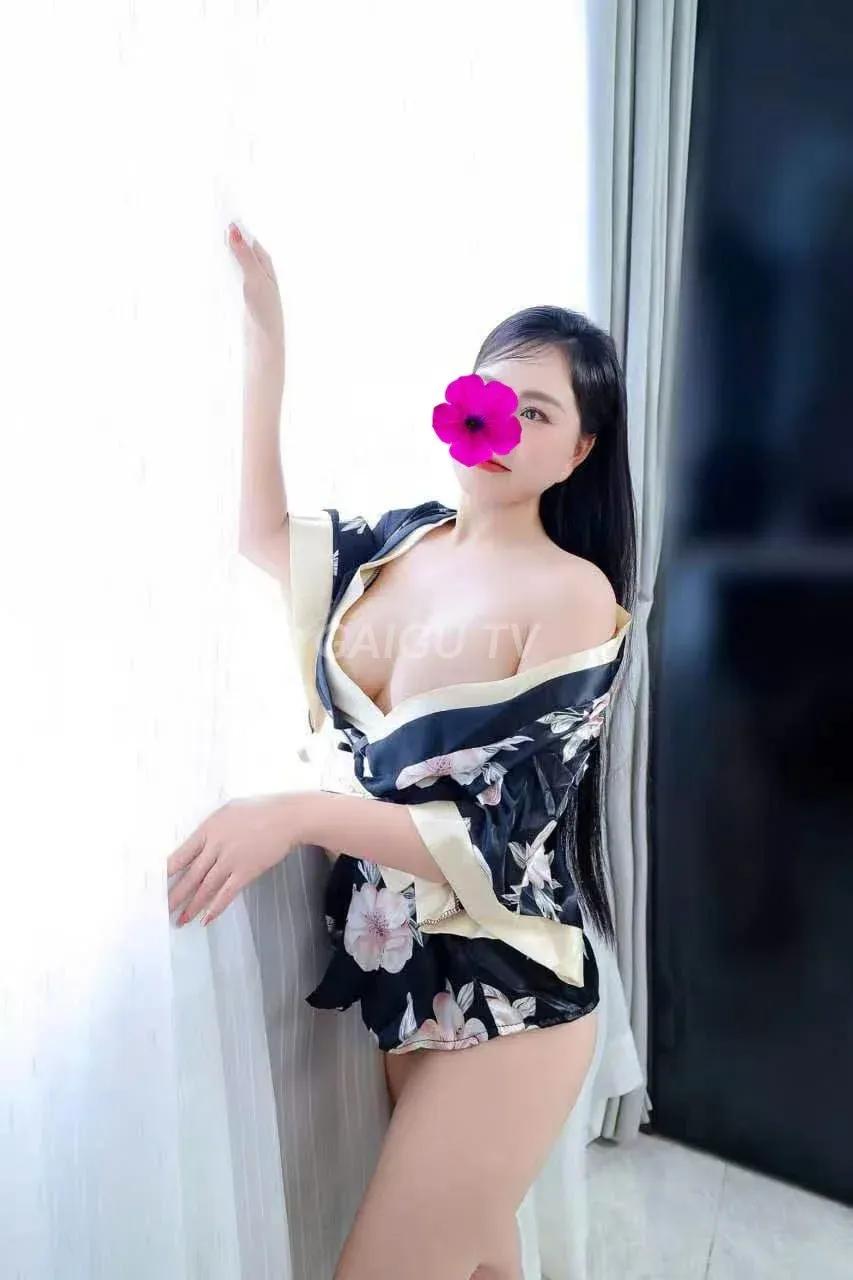 Hàng Rạch Giá: GÁI DÂM THẢO MI BODDY GỢI CẢM KHUÔN MẶT giá 300k