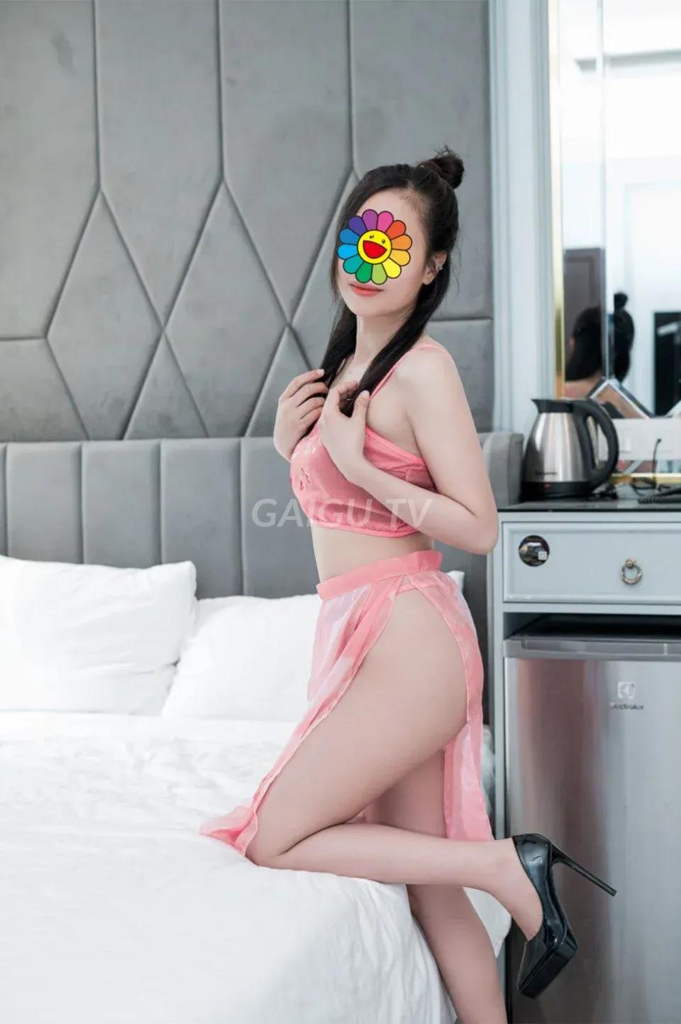 Thảo Tiên dịu dàng chiều khách
