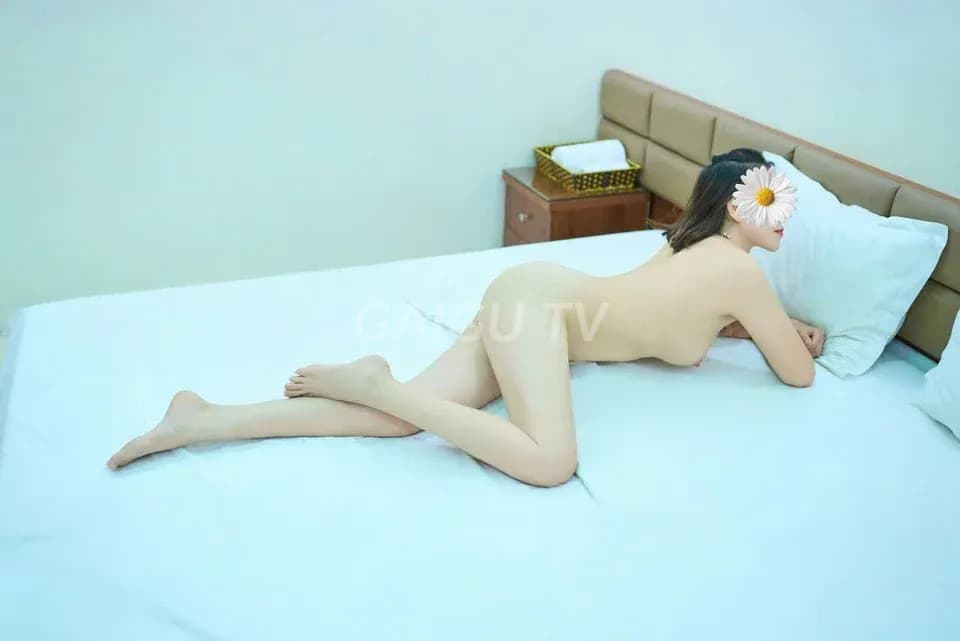 Lê Thanh Đông Anh 300k, xinh xắn hiền lành body đầy đặn