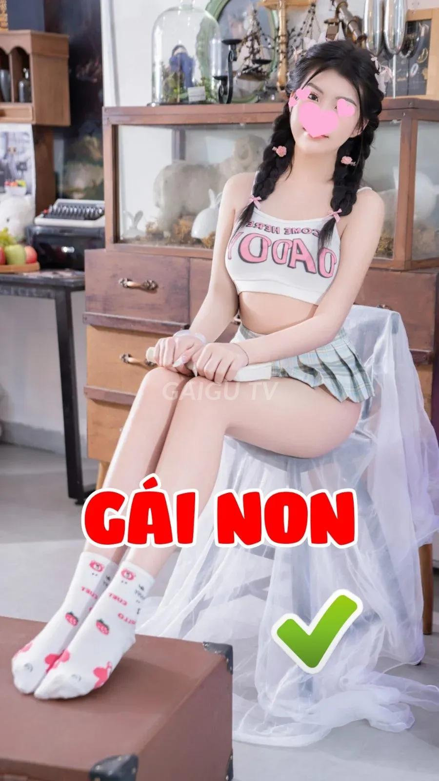 Ngọc Anh non tơ xinh tươi nhiệt tình chiều chuộng