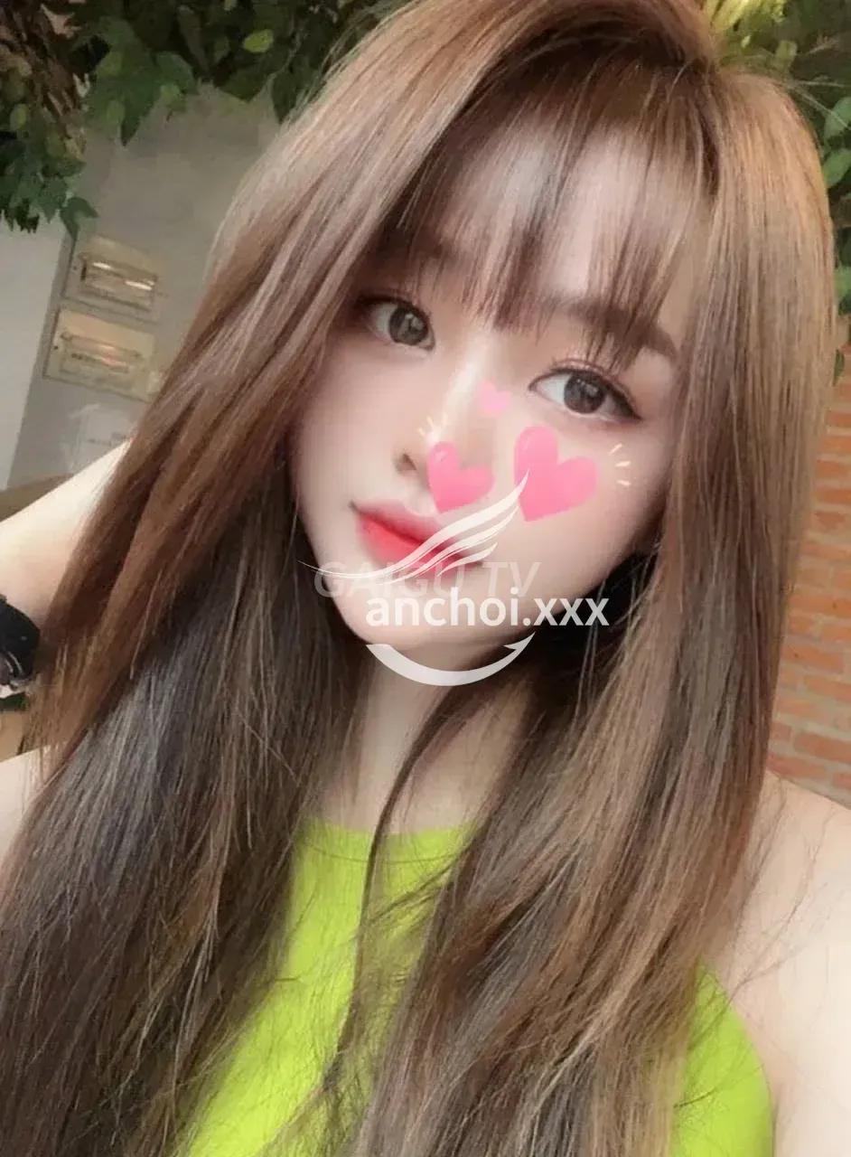 Linh linh baby girl mặt xinh vú to hàng Quận 10 điểm 10.0 – 500k/shot