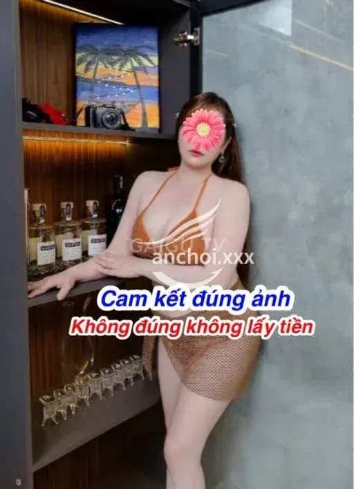 Phương Trang – gái gọi Quận 8 giá 200k, BJ, HJ, 34 tuổi