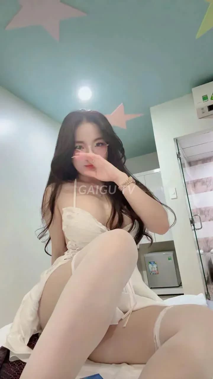 GÁI DÂM LISA MÔNG CONG,VÚ BỰ,LÀM TÌNH 700k Quận 8 – BJ · Hôn môi · 28 tuổi