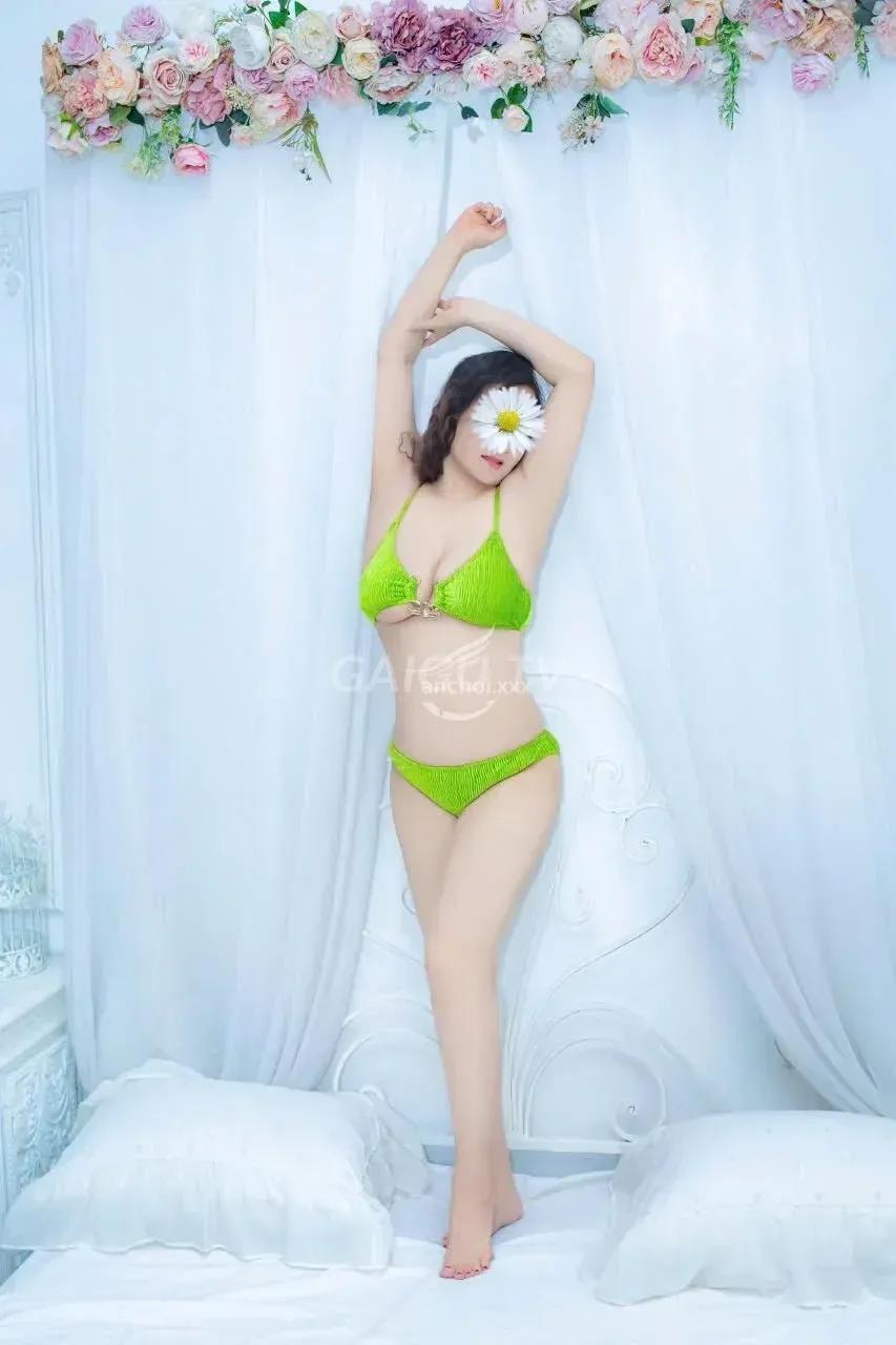 Tường Vi – gái gọi Hà Đông giá 200k, BJ, HJ, 44 tuổi