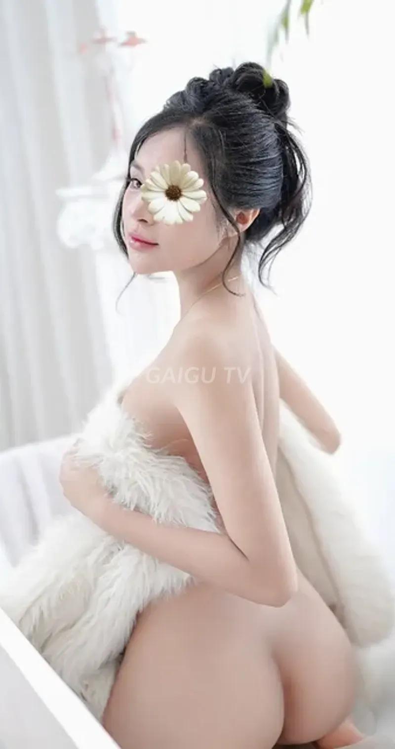 Hàng Tân Phú: QUỲNH HƯƠNG giá 600k, 1 khách đã check