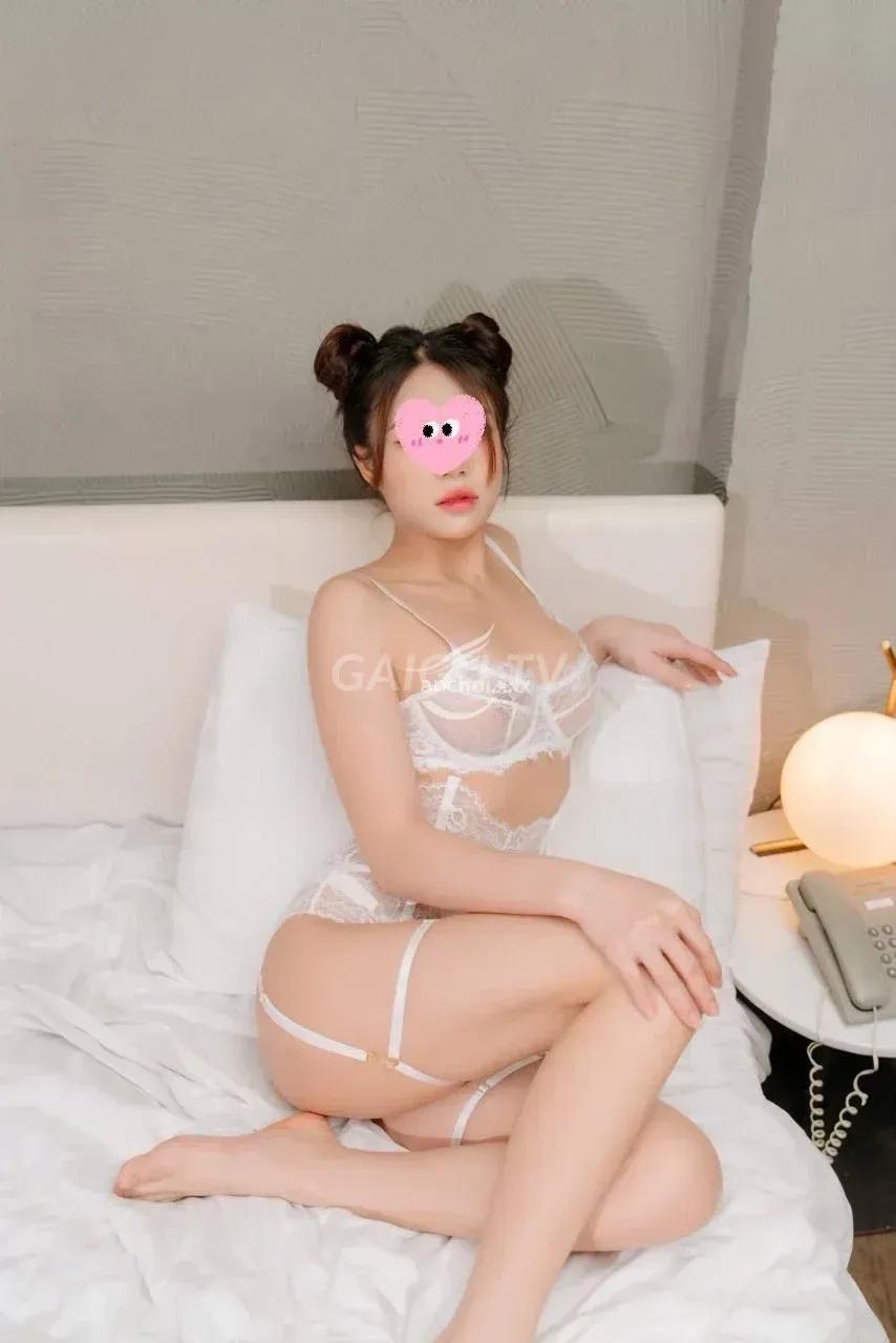 Thanh Hà xinh đẹp dáng chuẩn ngực đẹp mông cong nhiệt tình phục vụ