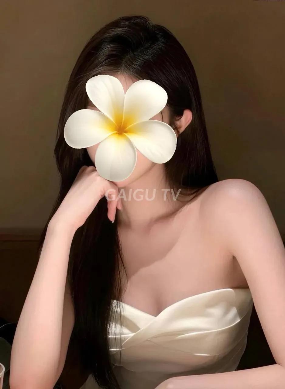 Tiểu My 2.000k Quận 10 – Hôn vú · BJ · 27 tuổi
