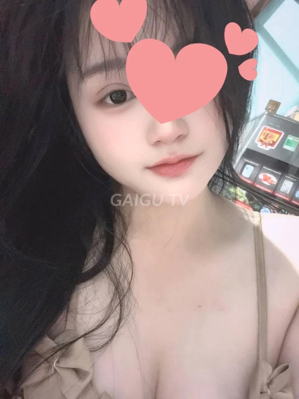 My Tây múp míp dễ thương – gái gọi Thủ Dầu Một giá 400k, BJ, HJ, 26 tuổi