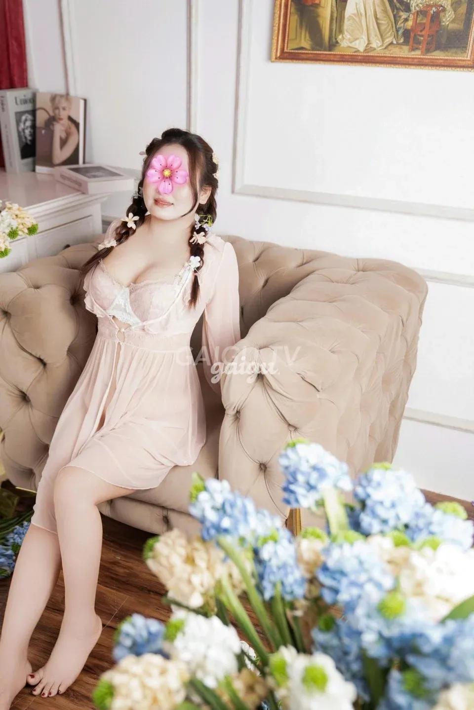 AN NHIÊN XINH DÂM LÀM TÌNH CHUYÊN Quận 6 – 250k/shot