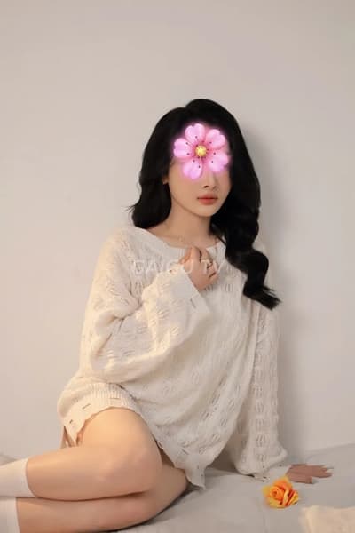 Linh Linh Quận 10 Sài Gòn 1tr trẻ trung dâm đã