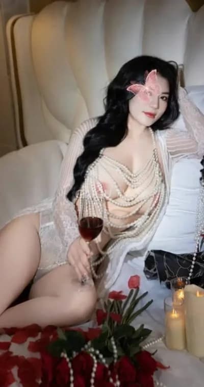 KHÁNH LINH – Quận 8, Sài Gòn, 69, BJ, 31 tuổi, 300k