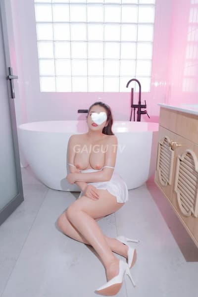 V I Bình Tân 300k em gái dịu dàng quyến rũ