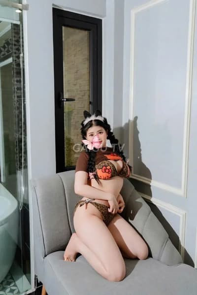 HOÀNG ANH 2k3 VÚ TO, BODY MƯỢT MÀ, GỢI 400k Bình Thạnh – BJ · Hôn vú · 23 tuổi