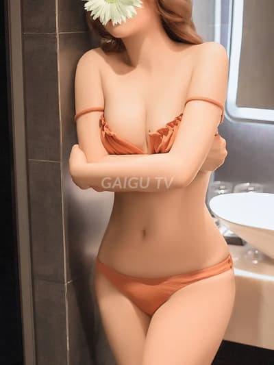 Uyên Uyên cao 1m66 Ngọt Ngào Tình Cảm – gái gọi Quận 1 giá 700k, 69, BJ, 31 tuổi