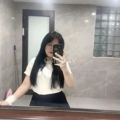 Thu Hoài – gái gọi khu vực giá 100k, 24 tuổi