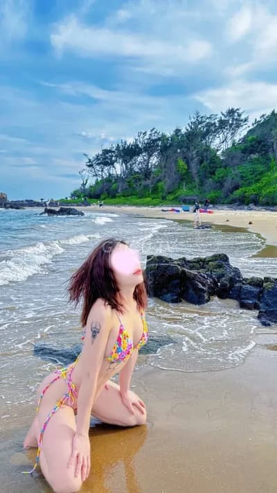 UYÊN LINH – Quận 9, Sài Gòn, BJ, HJ, 28 tuổi, 600k