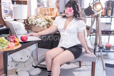 Gái gọi Thủ Đức YẾN NHI XINH XẮN VÚ TO KẸP XÚC XÍCH 400k – 1 report