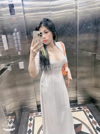 GÁI DÂM VY VY HÀNG NGON CHẤT LƯỢNG GIÁ Quận 8 – 250k/shot