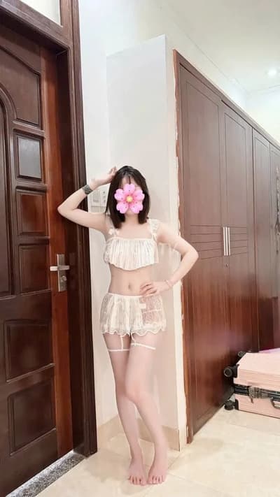 BÉ TIÊN NON TƠ XINH DÂM LÀM TÌNH CHUYÊN Sơn Trà – 700k/shot