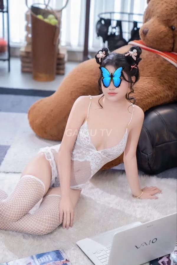 Ngọc Baby mặt xinh duyên dâm da trắng mịn màng phục vụ nhiệt tình 9