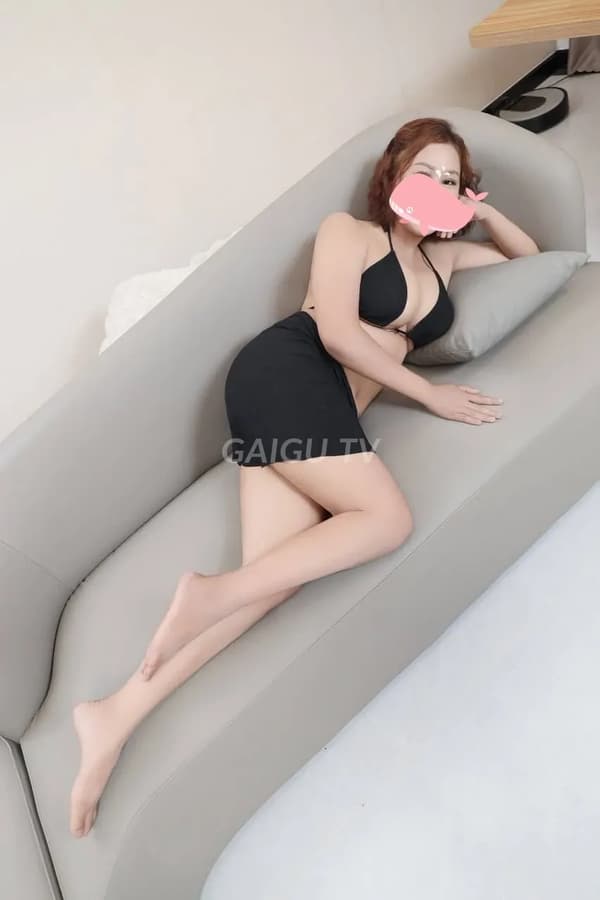 Em Thúy Kiều vú to body săn chắc phục vụ nhiệt tình 10