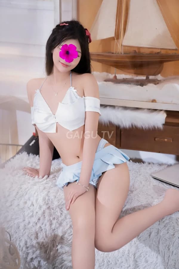 Linh Chi 18 tuổi loli Quận 7 - 1tr2 17