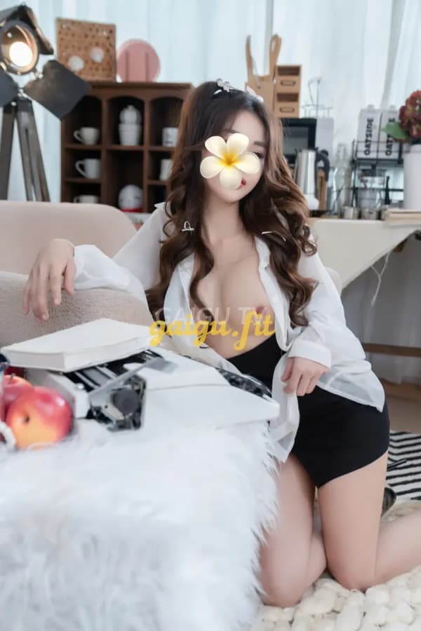 Kiều Kiều dáng đầy đặn vú căng mông cong phục vụ nhiệt tình 14