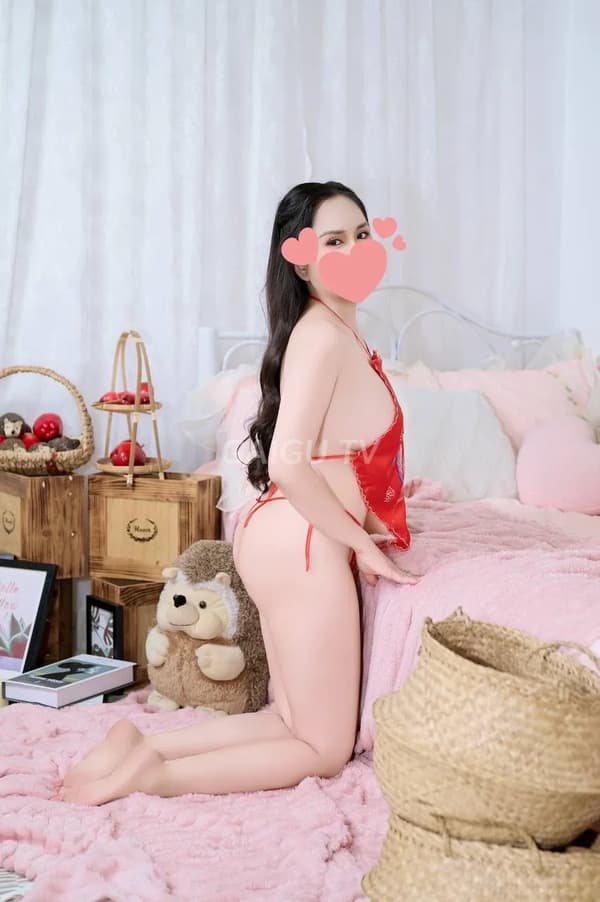 Tuyết Trinh Đức Trọng 40 tuổi 300k 12