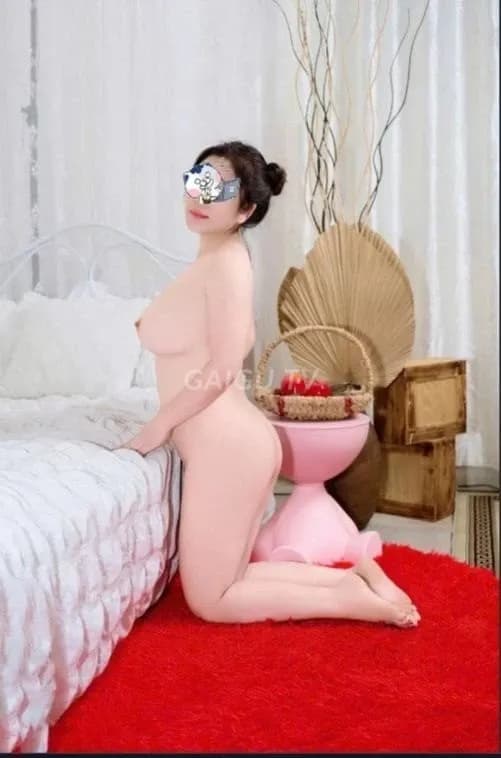 Thiên Hương Cam Ranh 35 tuổi da trắng 400k 10