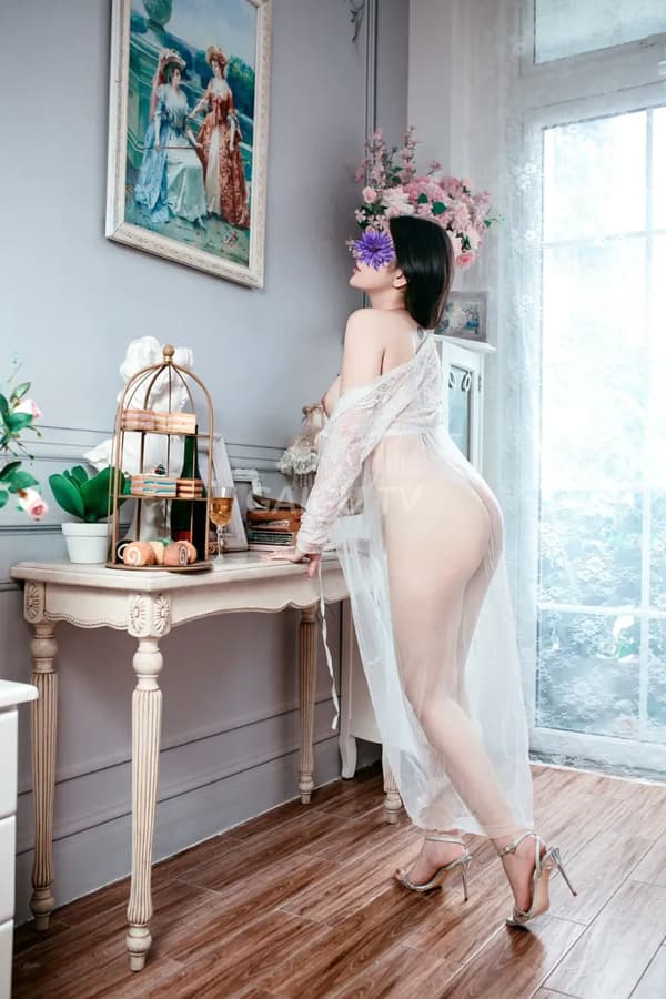 Model Vani Quận 1, dáng VIP 2tr5 9