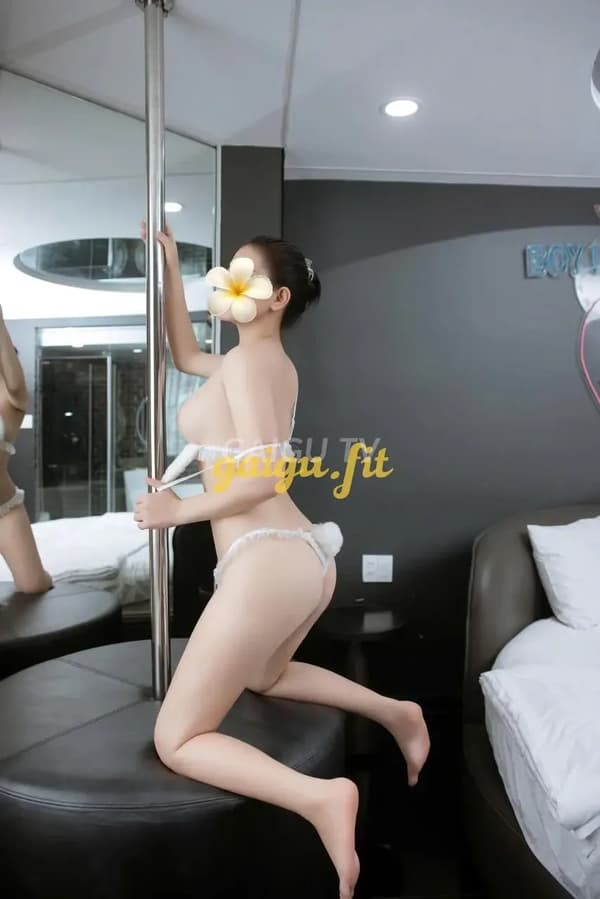 Xinh đẹp đầy đặn, phục vụ nhiệt tình Ngọc Anh 3