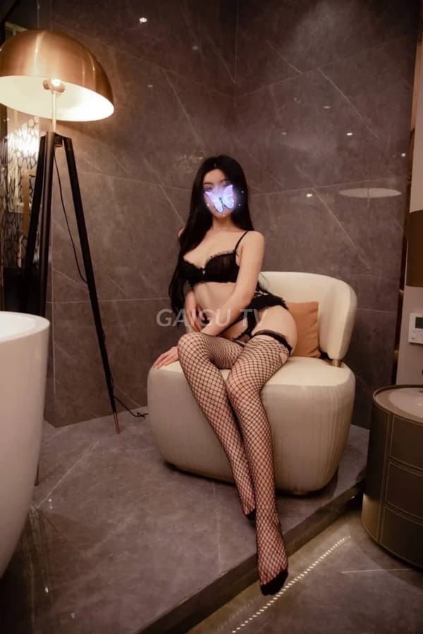 Siêu hot AN AN 2.000k Quận 10 – BJ · HJ · 26 tuổi 4