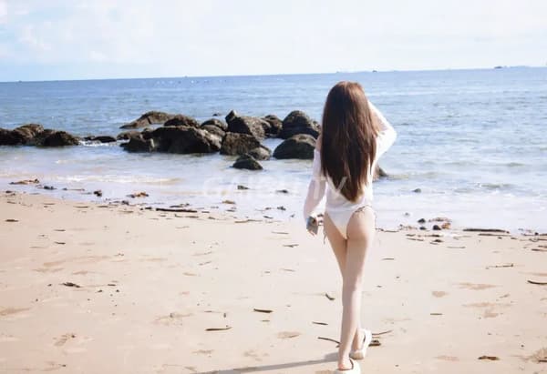 Lisa 21 tuổi Dĩ An Bình Dương 600k doggy ngon 7