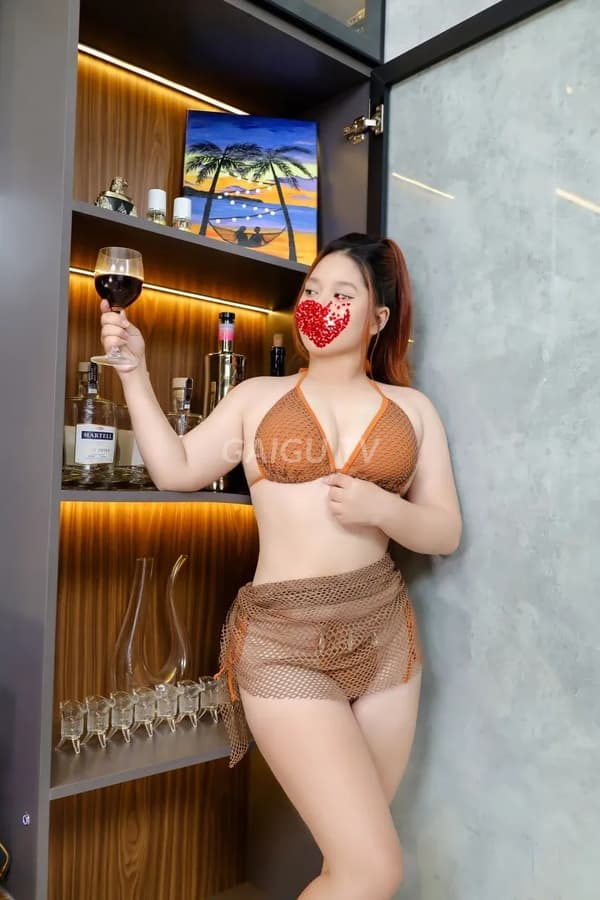 Miu gái miền Tây háy háy nhiệt tình phục vụ 10