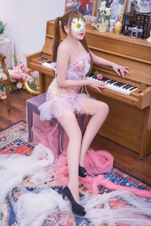 Yến Thanh Khê Đà Nẵng 300k 18