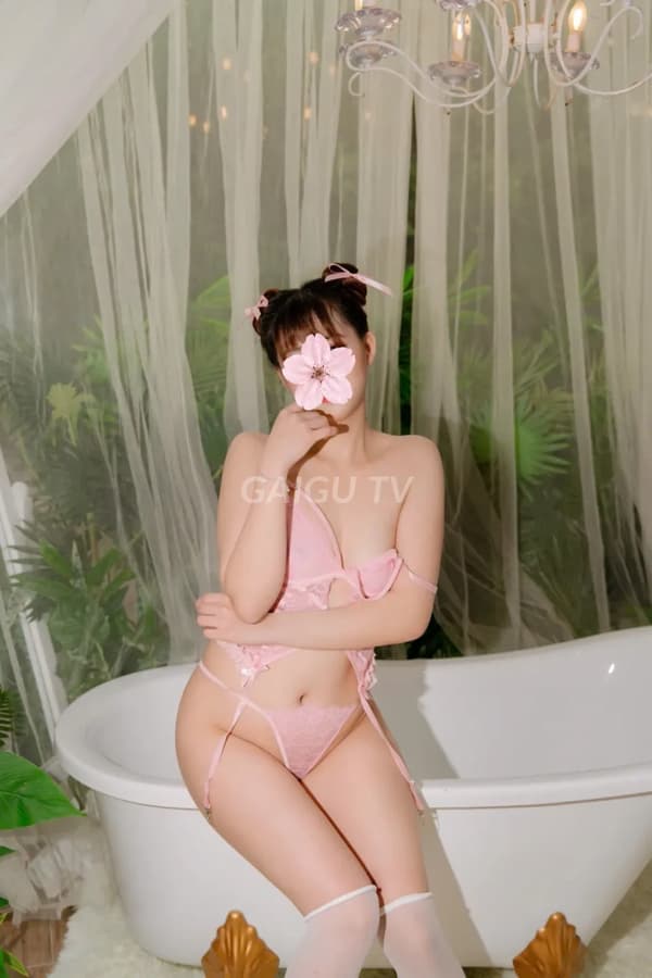 NEW PHƯƠNG NHI Quận 10 – 500k/shot 3