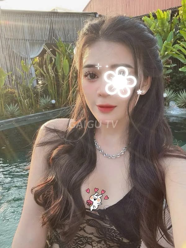 Xinh đẹp dáng chuẩn phục vụ tận tụy như người yêu Hà My 4