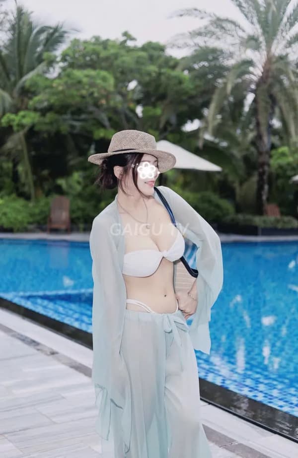 Xinh đẹp dáng chuẩn phục vụ tận tụy như người yêu Hà My 5