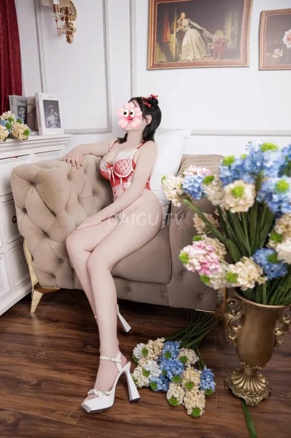 Nàng Kiều Quận 10 Sài Gòn 200k 2
