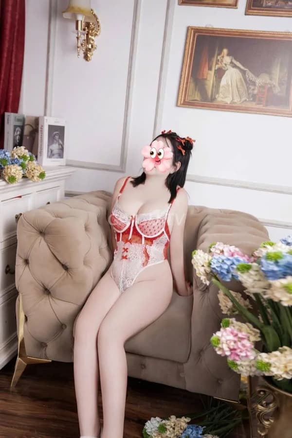 Nàng Kiều Quận 10 Sài Gòn 200k 17