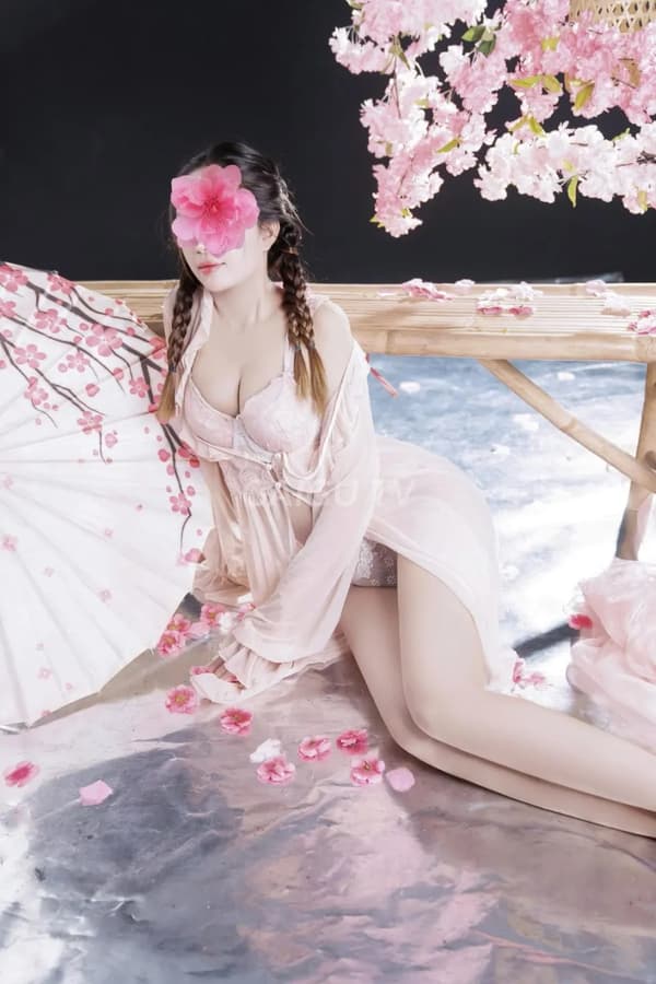 Kim Như xinh dễ thương chiều khách hết mình 7
