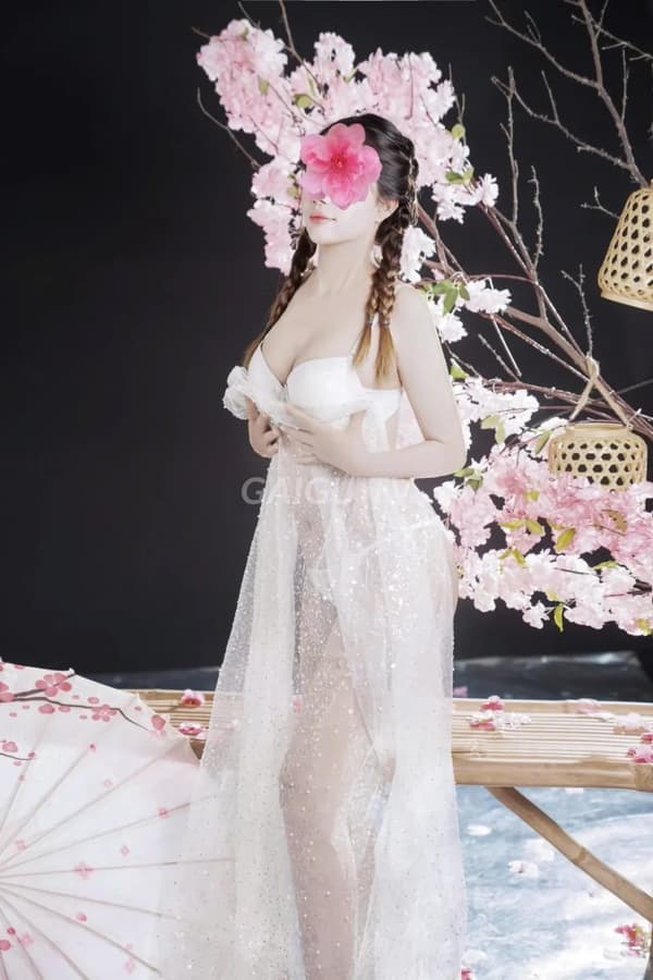 Kim Như xinh dễ thương chiều khách hết mình 11