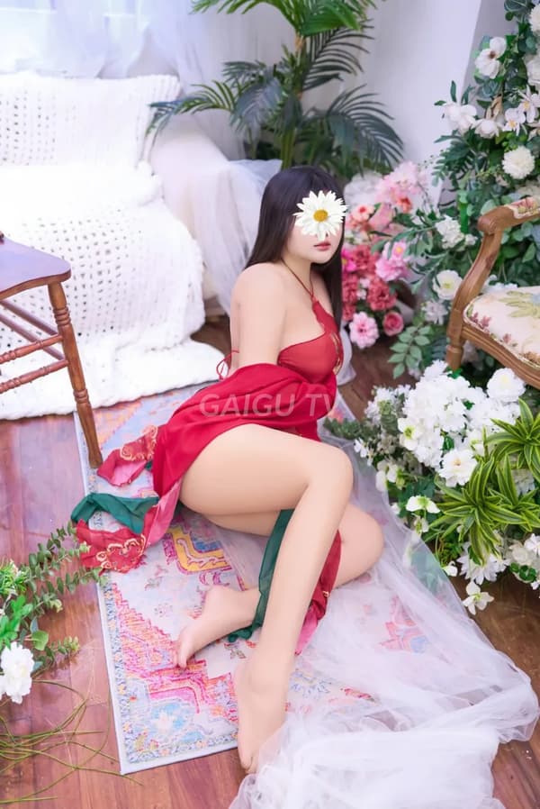 Lan Phương chiều khách nhẹ nhàng 4