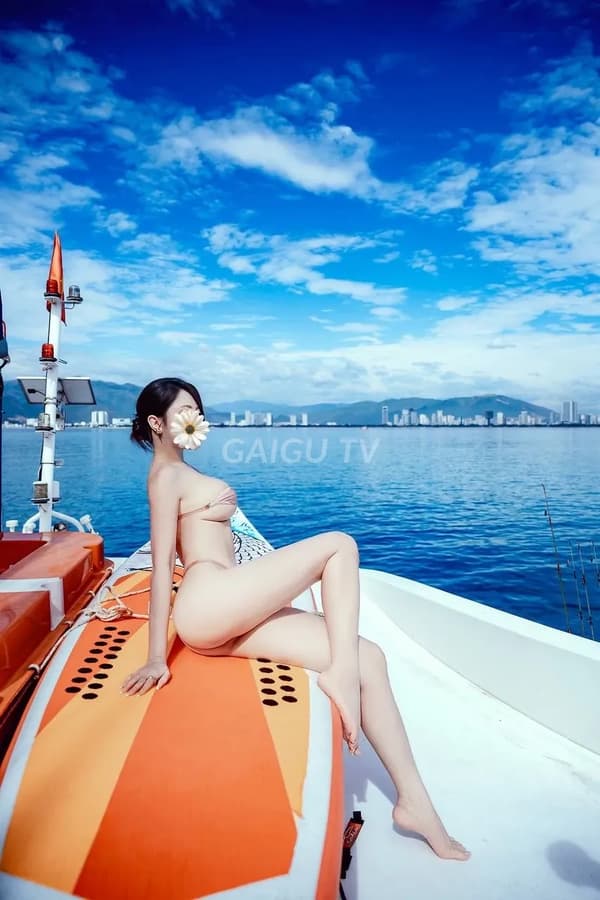 Hoàng Mỹ  Linh✅kiều nữ sang chảnh gương mặt hoàn hảo mê hoặc 5