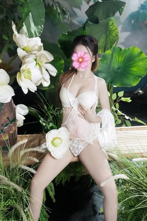Ngọc phục vụ nhẹ nhàng nhiệt tình 4