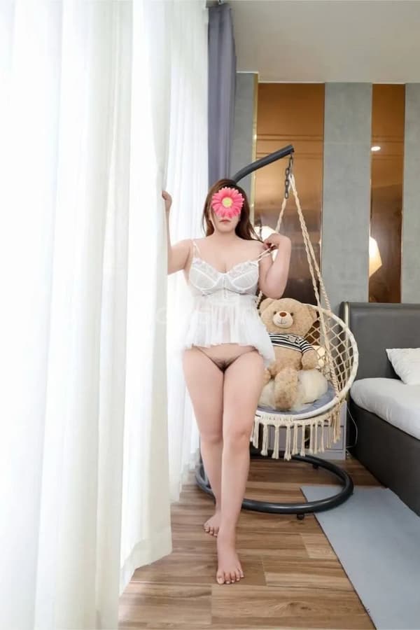 Băng Băng chiều chuộng khách nhiệt tình 13