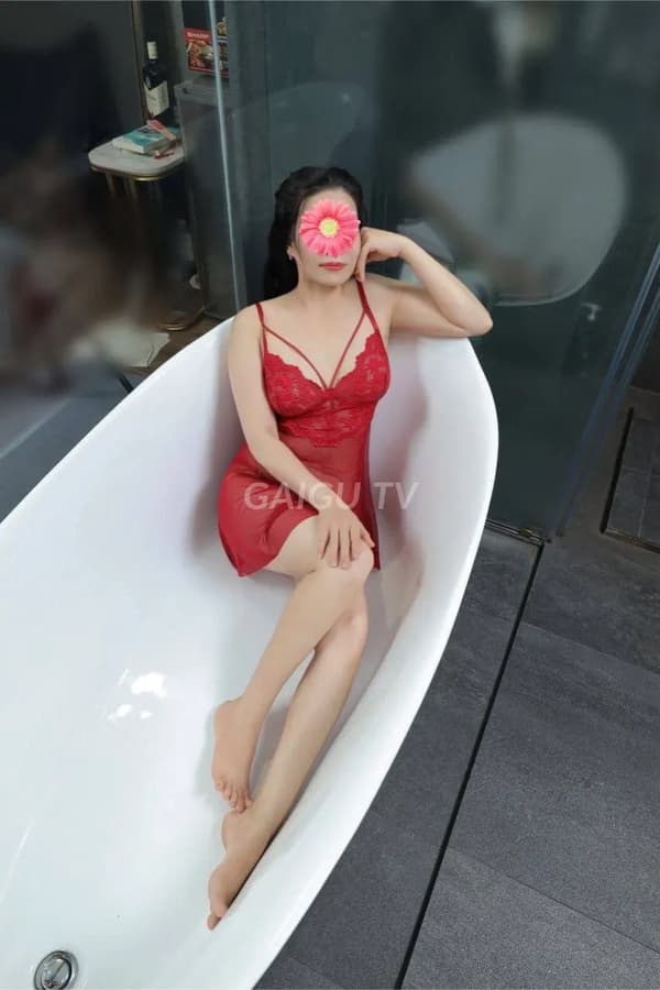 Ngọc Châu Gò Vấp 250k hàng mới về 18