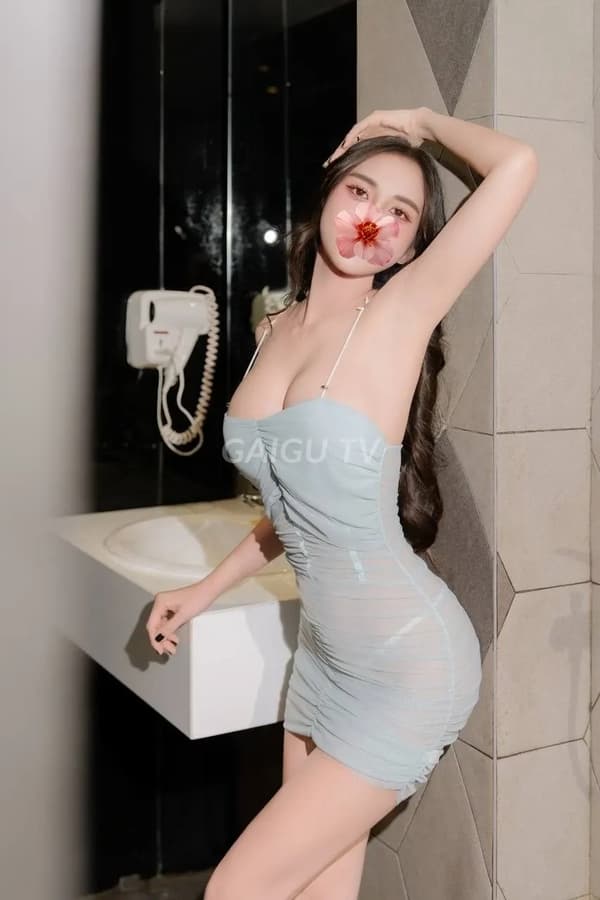 Girl Eli Vũng Tàu 400k dáng người mẫu chơi tình cảm 15