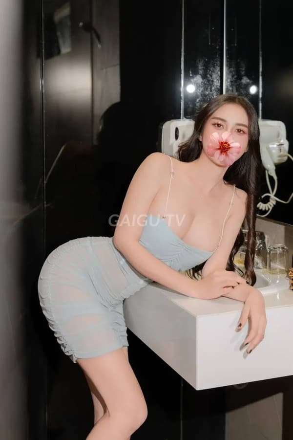 Girl Eli Vũng Tàu 400k dáng người mẫu chơi tình cảm 16