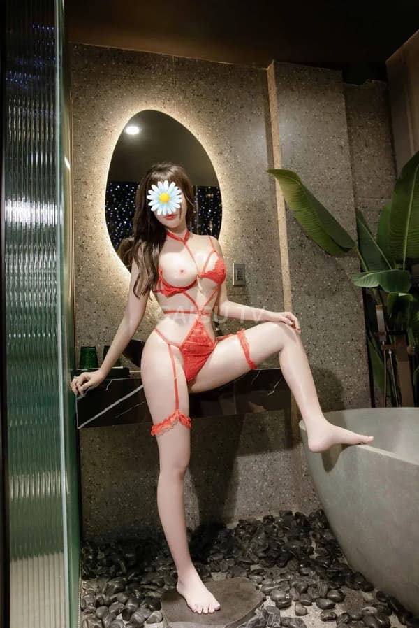 Ly Ly dịu dàng nhẹ nhàng như người yêu 8